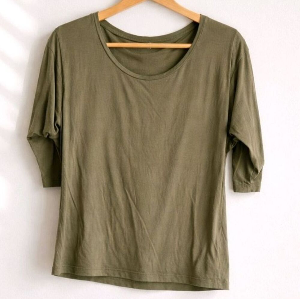 GAP Olive Green Scoop Neck Tee Size S